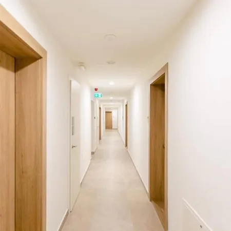 Apartment The Gates 202 *